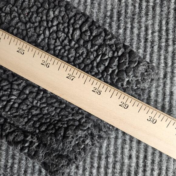 Nebraska Cornhuskers Sweater Womens Medium NCAA Football Sherpa Fleece 1/4 Zip - Picture 7 of 12